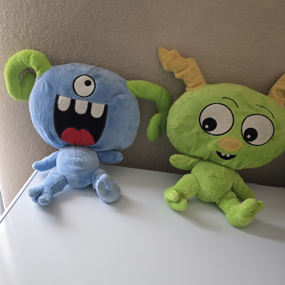 Monster Buddies Plush Toy Duo in Blue and Green (Montro Green And Ramy Blue)